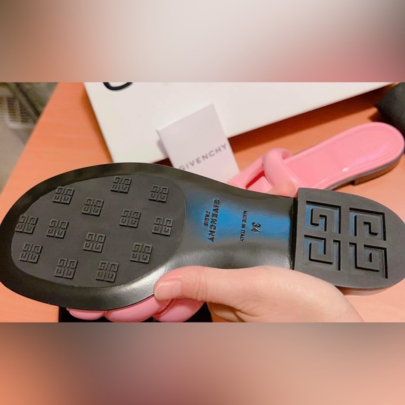 GIVENCHY Pink SANDALS - Picture 9 of 15